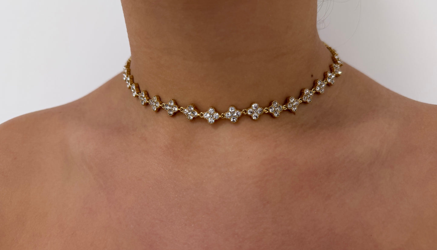 COLLIER TYFF