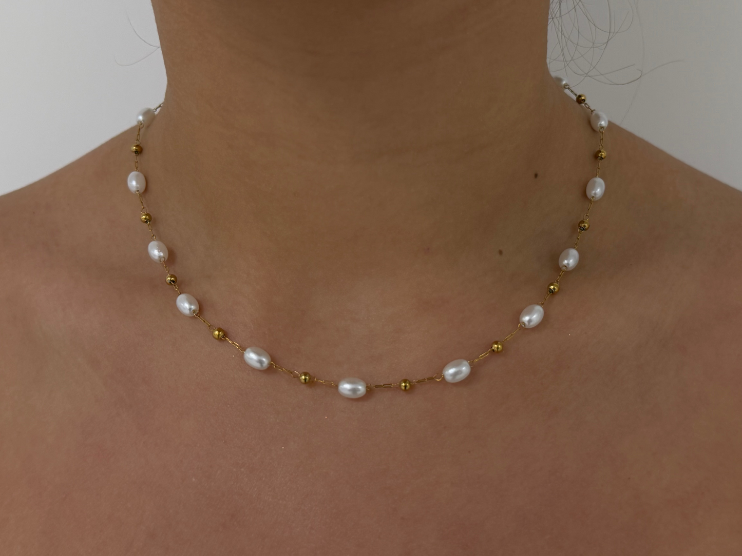 COLLIER PAULA